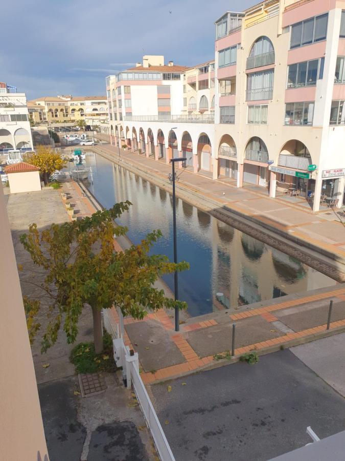 Charmant 2 Pieces Les Pieds Dans L'Eau Sète Extérieur photo